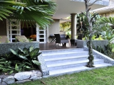 Le Domaine de L’Orangeraie garden villa